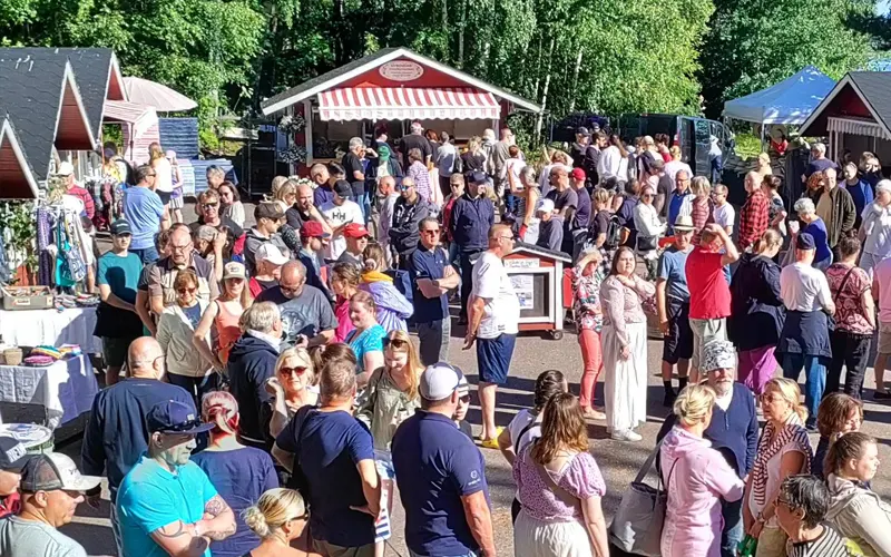 Pellinge sommartorg lördagsstämning.